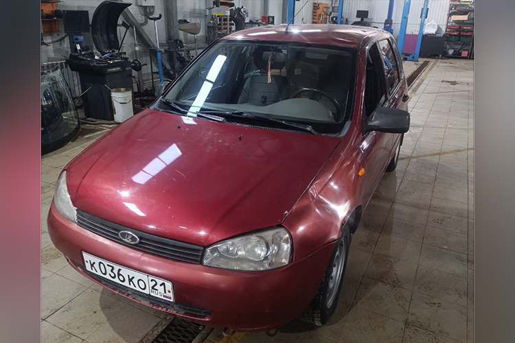 Супруга погибшего бойца Никиты Долгова с позывным «Веган» Ксения Долгова передала волонтерам автомобиль, оставшийся после гибели мужа