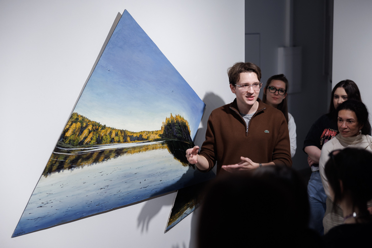 Осознание того, что ты становишься частью «капсулы времени», меняет оптику восприятия