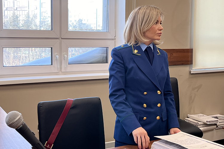 Начальник отдела по надзору за исполнением законодательства о противодействии коррупции прокуратуры РТ Лилия Фаттахова начала с объекта на ул. Мусина