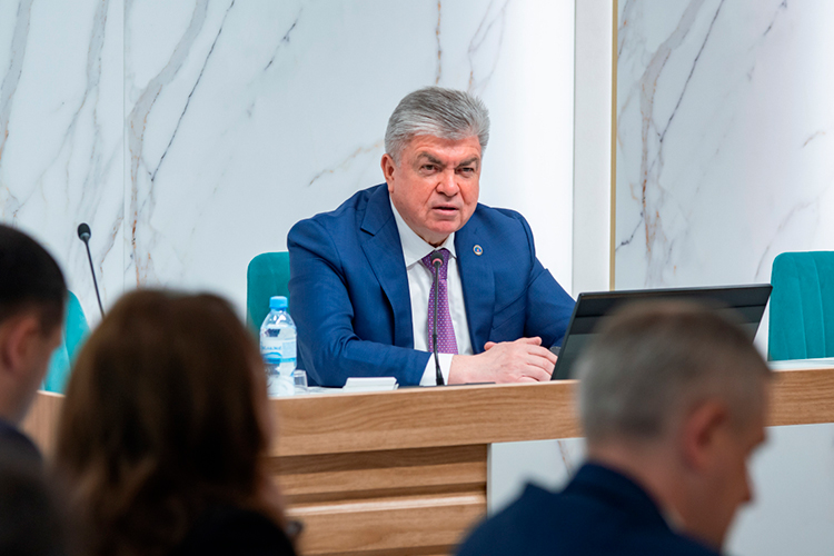  <span style="color: rgb(36, 36, 36);">Магдеев напомнил, что 2026-й &mdash; это год тех людей, которые более полувека назад в молодом возрасте приехали в город и построили его в чистом поле </span>