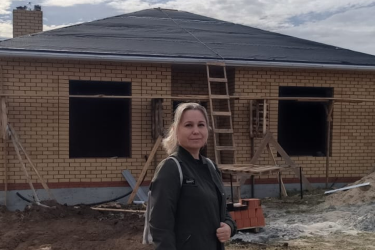  Крыловы в недостроенном доме в поселке Дачное Высокогорского района жить пока не могут 