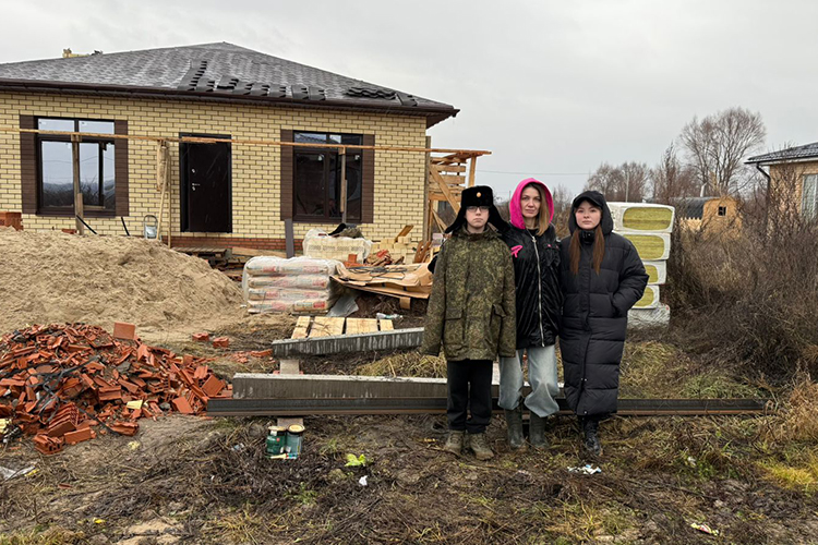  Максимовы: мечтали переехать в свой дом, где у каждого будет своя комната, и завести собаку 