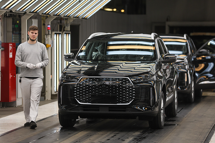 На бывшем заводе Volkswagen в Калуге в прошлом году начали выпускать автомобили под брендом Tenet, которые представляют собой не что иное, как перелицованные Chery