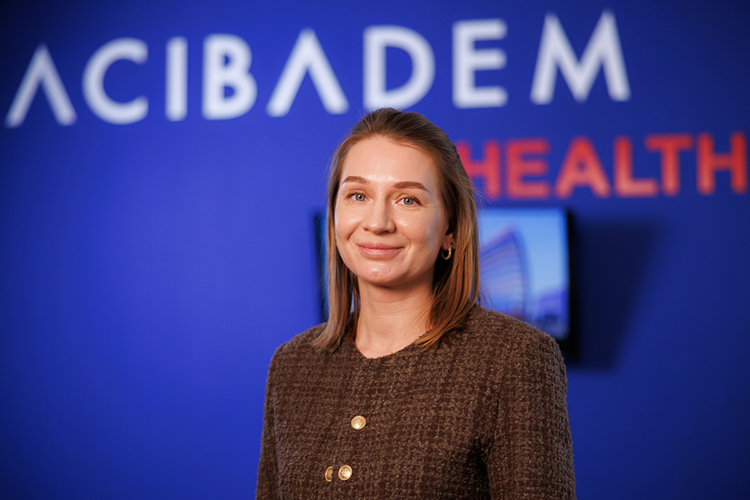 Руководитель международного отдела по Российской Федерации, Туркменистану и Республике Таджикистан сети турецких клиник Acıbadem Анна Аслан: «Главная цель &mdash; стать удобным мостом между пациентами из Татарстана и нашими клиниками в Турции. Мы помогаем организовать лечение максимально комфортно и прозрачно»