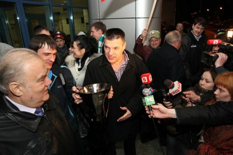 Евгений Пашутин с Кубком Европы 2011 года