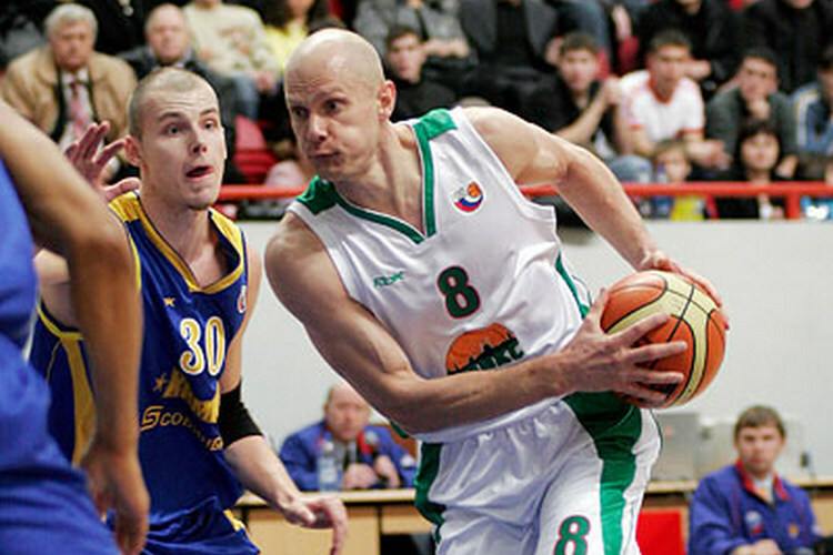 «Пригласить именитых игроков в Казань было не так уж просто» (на фото &mdash; Саулюс Штомбергас)