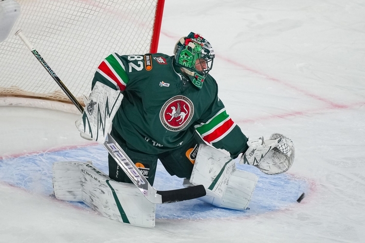 Билялов ушёл в раздевалку после замены