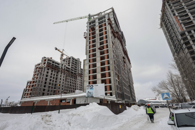 «Динамика продаж в новостройках продолжит снижаться после ужесточения условий льготной ипотеки и высокого спроса в январе»