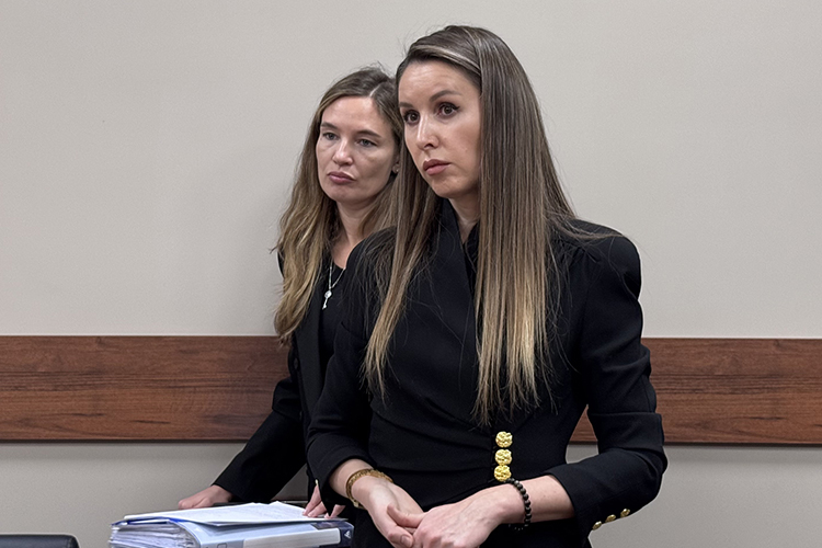 Сегодня интересы Аделя Минапова в суде представляли юристы Эльмира Хайруллина и Гулия Калимуллина