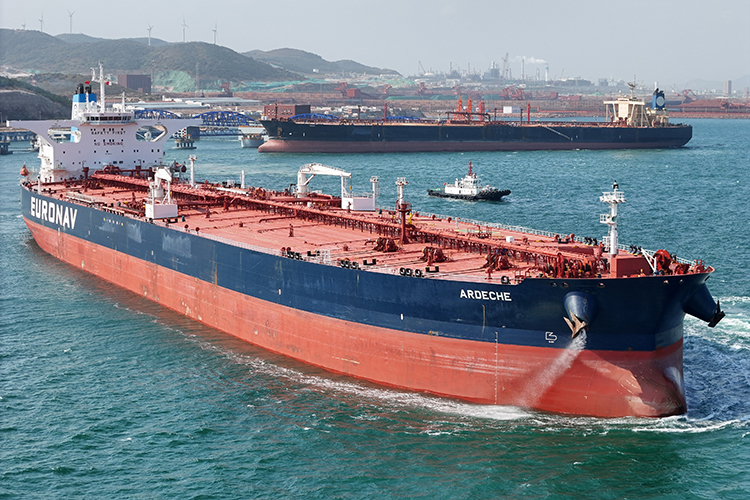 «Ранее я предполагал, что Индия, не желая ссориться с Соединенными Штатами, скорее всего, начнет искать обходные варианты закупок нашей нефти»