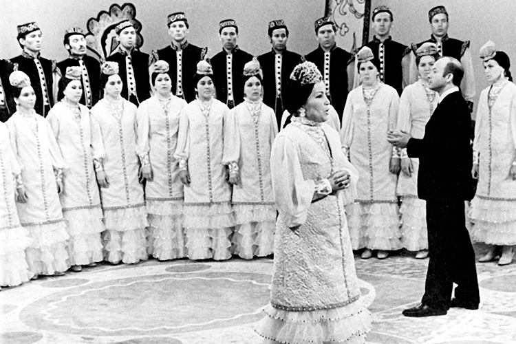 «Вообще, когда мне говорят, что фольклор закончился, все обо всем уже написали, всё поставили, я с этим не согласен»