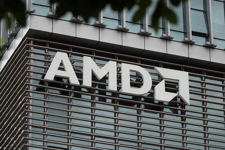 В рамках сделки Meta (признана экстремистской и запрещена в РФ) также получила опцион на приобретение 10% акций AMD в зависимости от их будущей цены