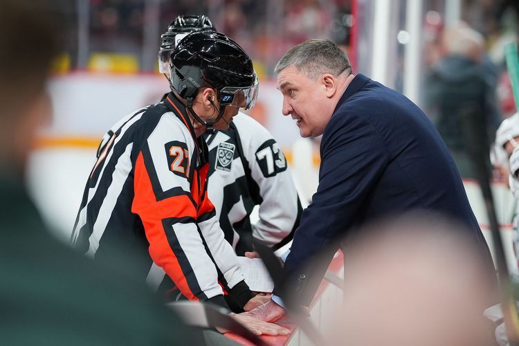 В игре Гатиятулин был согласен далеко не со всеми судейскими решениями