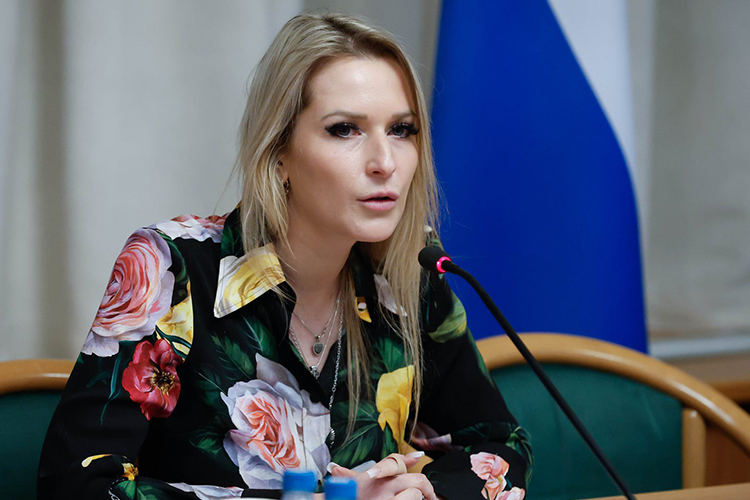 Яна Лантратова: «Наша цель &mdash; не подражать человеческим национальным государствам, а улучшить их и заменить»