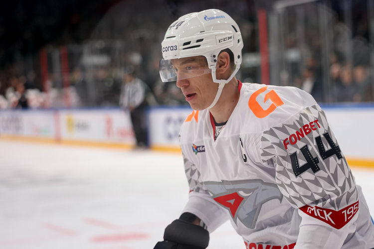 Дамир Шарипзянов проводит исторический сезон