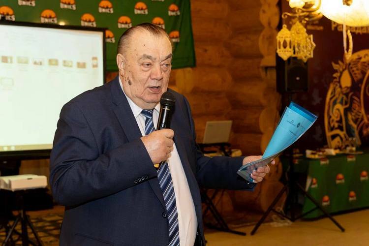 Евгений Богачёв: «Я тебя обнимаю, желаю счастья и здоровья»