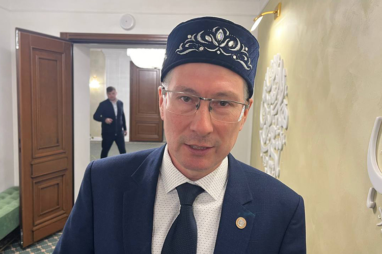 Марат Гатин: «Ситуация, которая складывается на Ближнем Востоке, удручающая. Она вводит регион в полную дестабилизацию. Хотелось бы, чтобы эти действия как можно скорее закончились и пришел мир в регион»