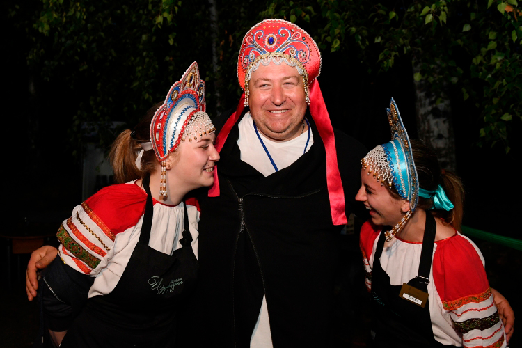 Звезда «Ворониных» и «ДМБ»: «Расстраивают барышни, которые потребительски относятся к мужчинам»