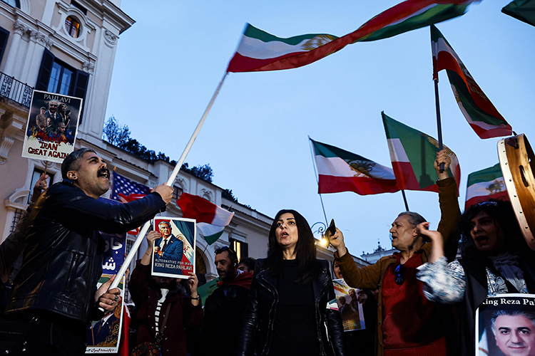 «70 процентов иранского населения выступает против того, чтобы ислам был политическим»