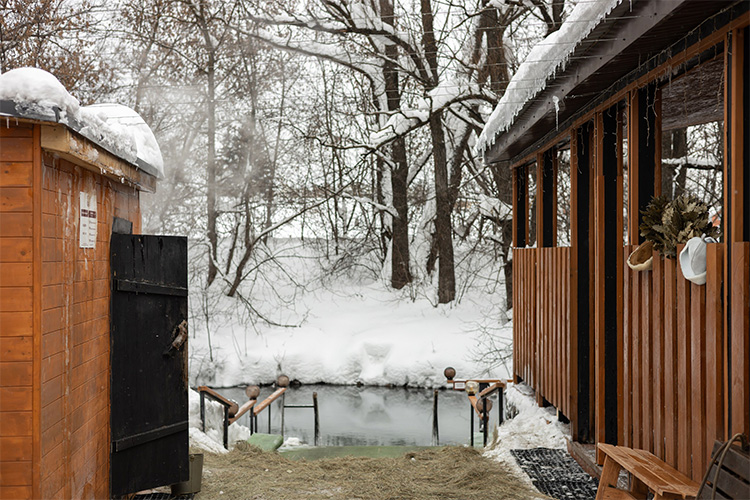 «По итогам 2025 года рост по проектам составил около 15%. В январе 2026-го отдельные объекты показали снижение &mdash; минус 11% и минус 19% &mdash; на фоне эпидемии гриппа и аномальных морозов»