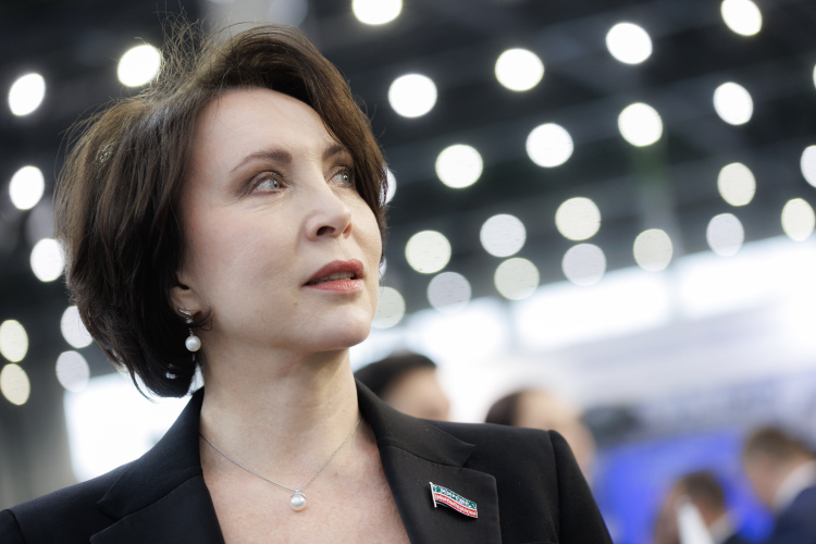 Продолжает наш список еще одна представительница банковского сектора &mdash; Ляля Кудерметова, которая с 2013-го возглавляет татарстанский филиал Россельхозбанка