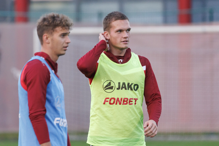 «С Рожковым мы хорошо общались еще по молодежной сборной»