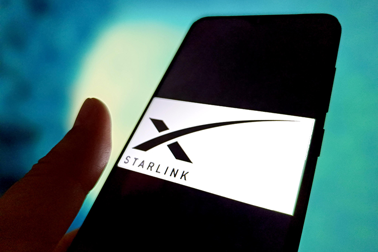 Starlink с 2022 года был едва ли не главным интернет-соединением в войсках, причем по большей части украинских