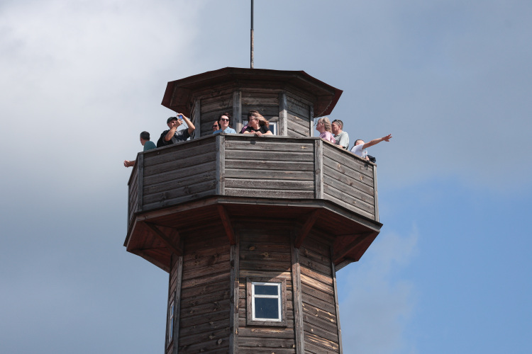 «За три летних месяца 30 экскурсий это 10 раз в месяц. Это много с учетом дороги туда-обратно!»