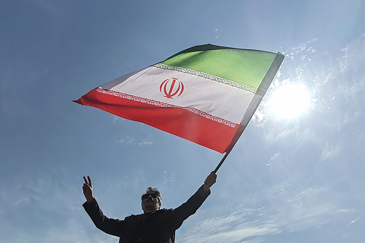 «Отдельный вопрос, на сколько у Ирана хватит возможностей отвечать. Сколько у него останется целыми и неповрежденными ракет, баз?»