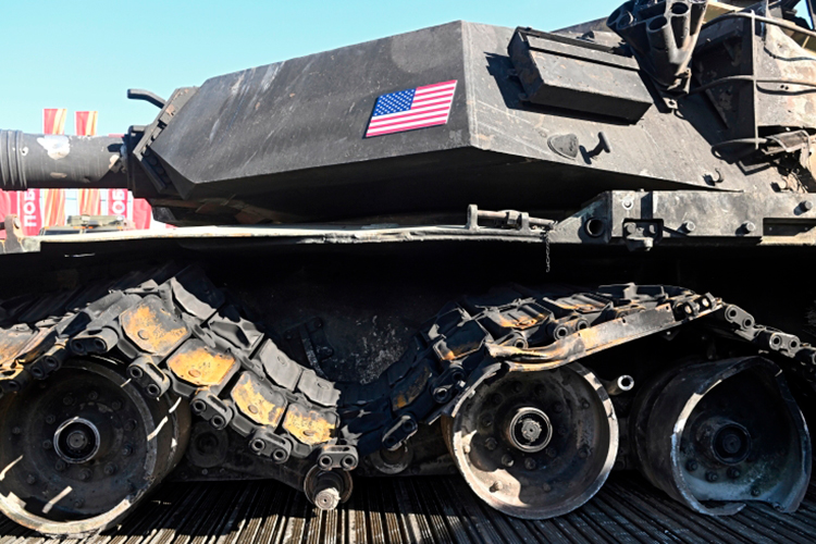 «Они, наверное, скрипя зубами бросили „Леопарды“ и „Абрамсы“ на запорожском направлении, когда пытались остановить наше продвижение, но эта техника уничтожалась нашими беспилотниками»