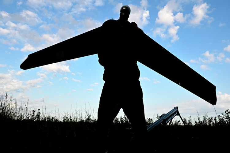 «Сейчас вражеские беспилотники уничтожаются нашими, наносятся удары по объектам противника, появляются новые линейки БПЛА»