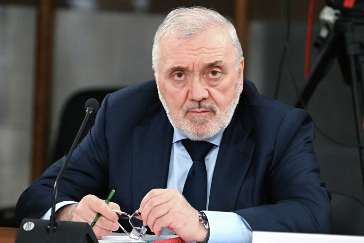 Среди имущества Цаликова, как пишет «База», участок земли с лесом в суперэлитной деревне Раздоры в Московской области стоимостью более миллиарда рубле