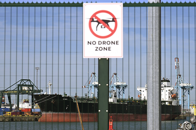 Александр Виноградов: «Чем дольше конфликты в Евразии, тем это выгоднее Вашингтону и хуже Китаю и Европе»