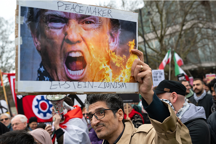 Новый рахбар Ирана избран, но не виден, украинские дроны летят в Иорданию, взрывы гремят в ОАЭ и Катаре