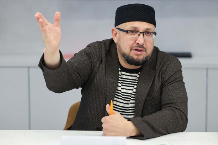 Раил Фазулзянов: «ЭМИЗ» из монобренда превращается в мультибренд, мы производим уже не только напитки из виноградной косточки, но и лимонады, соки, десерты. Очень активно развиваем это направление»