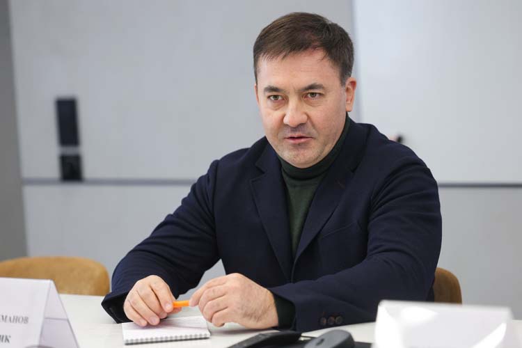 Радик Абдрахманов: «Сейчас идет месяц Рамадан, и я заметил, как многие светские рестораны сейчас пользуются халяльной продукцией. Они сделали ифтар-меню, они пользуются халяльными продуктами»