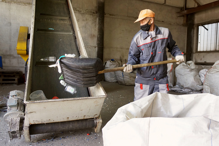 «Больше всего здесь этот бизнес прессует само государство &mdash; непонятно зачем», &mdash; негодует Кишнер