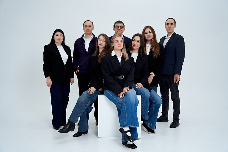 «Как правило, агенты &mdash; это люди, которые знают свой город вдоль и поперек. Особенно когда речь идет об участках, которые заняты чем-то второстепенным &mdash; старым складом, автосервисом или заброшенным зданием»