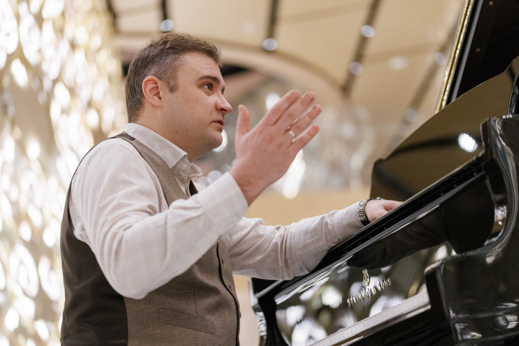 Данияр Соколов