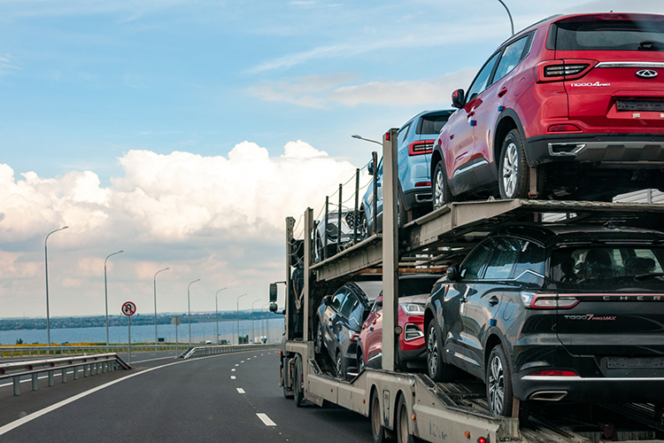 «Было много разговоров типа «что захочешь, то и будешь производить, и весь рынок будет твой», но по факту оказалось, что весь рынок китайский»