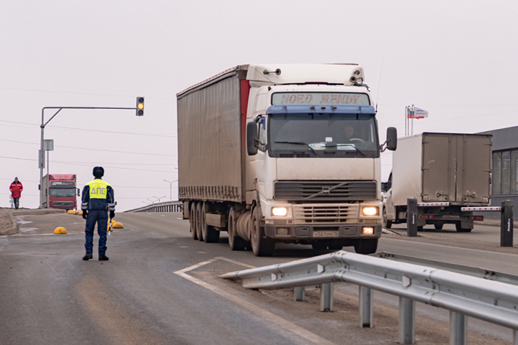 Уже два года государство стремится вывести логистику из серой зоны в правовое поле и активно работает над повышением прозрачности и цифровизацией транспортной отрасли