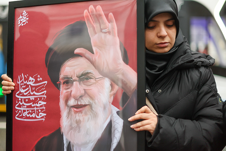 Не сработал и расчет на то, что после гибели верховного лидера страны Али Хаменеи падет режим