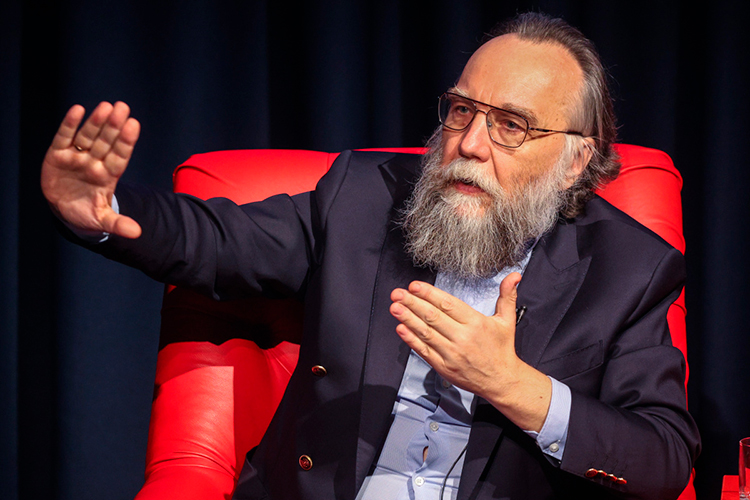 Александр Дугин: «США отрезают наших союзников. Сначала Асад, потом Венесуэла, а теперь Иран…»