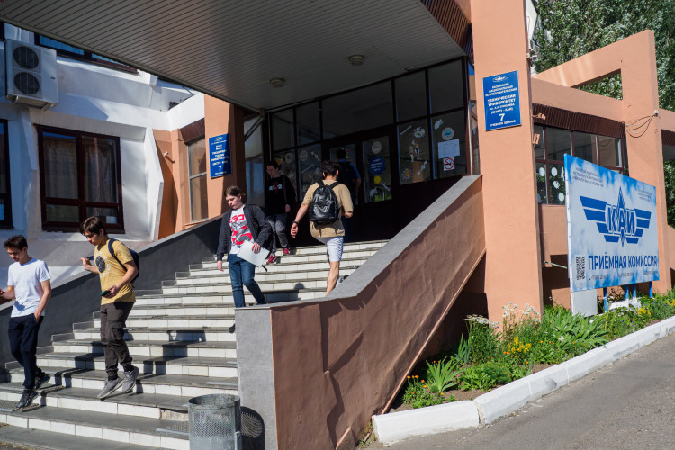 Ректор должен обязательно иметь отношение к одной из базовых научных школ, сформированных в данном университете