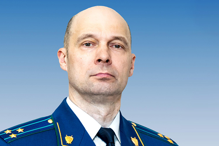 Новым зампрокурора Татарстана стал Владимир Посохов. Он работает в системе надзорного ведомства на протяжении 21 года