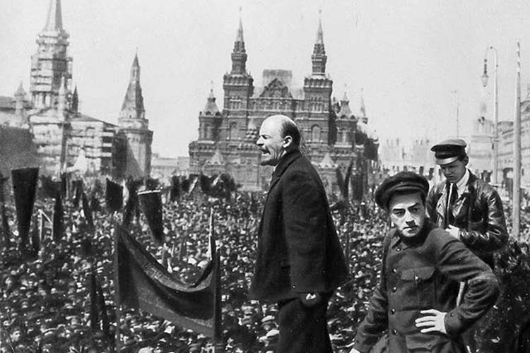 «Ленин &mdash; это подлинный революционер, который видел себя чем-то бо́льшим, чем гражданином конкретной страны, представителем конкретного народа»