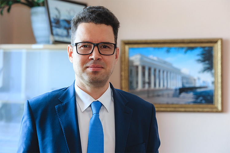 Собеседники издания отмечают эффективную работу управляющего партнера компании Ильдара Хабибуллина