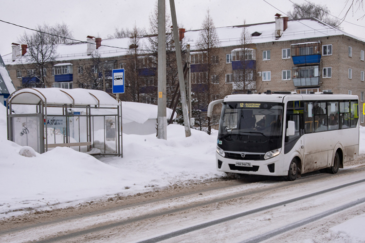 Автобусы в городе ходят по четырем маршрутам, согласно транспортной модели эффективности работы пассажирского транспорта Бугульмы