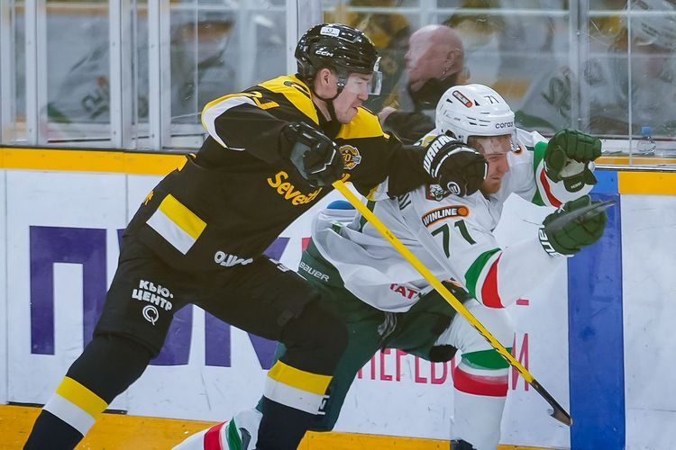 Другая причина поражения «барсов» &mdash; игра соперника