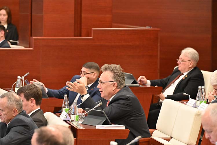 Может ли какой-то альтернативный механизм решения споров предложить уполномоченный, интересовал Ильшата Аминова «чисто профессиональный» вопрос